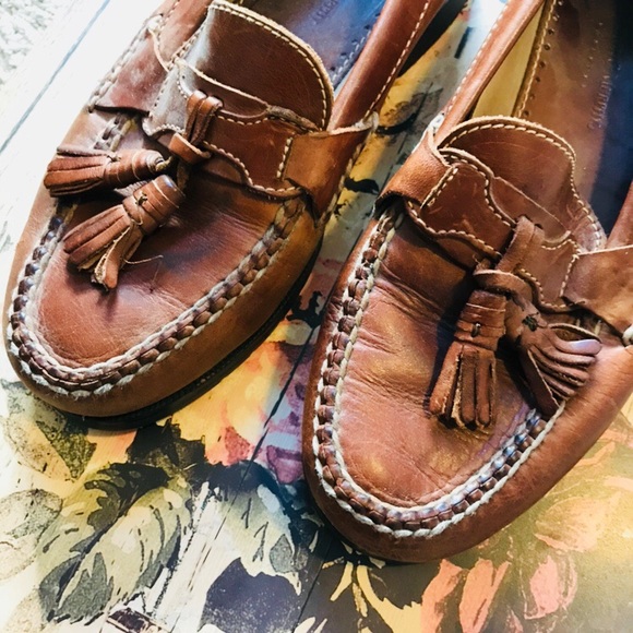 Johnston & Murphy | Men’s Brown Tassel Loafers - Picture 5 of 9